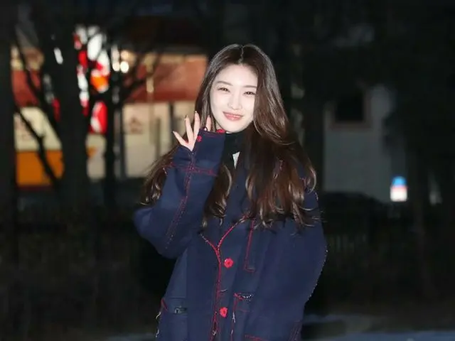 PRODUCE 101, IOI former member CHUNG HA, Music Program ”Music Bank” rehearsalarriving to work.