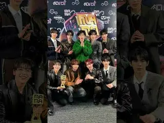 [#2025MAMA] ไทเกอร์มอบถ้วยรางวัล! 🐱🏆 ZERO BASE ONE_ _ (ZERO BASE ONE_ _ )
 ภาร