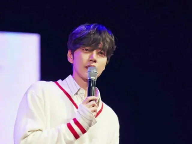 Actor Park Hae Jin, appearing in the popular section ”Guerrilla date” of KBS'svariety program ”enter