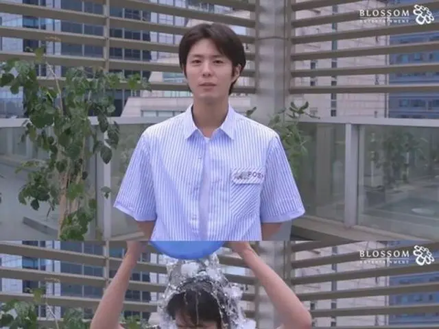 Actor Park BoGum participates in the ice bucket challenge. Next is named KwakDong-young, Yeo Jin Ku,