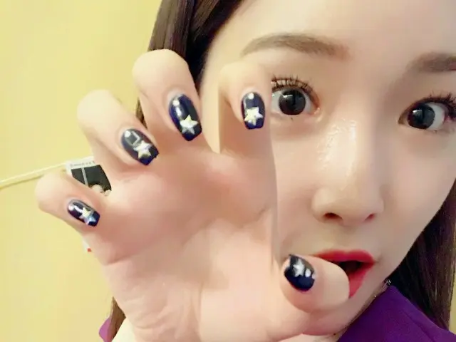 【T Official mnh】 IOI former member CHUNG HA, 1st anniversary of solo debut.Commemorative nail. .