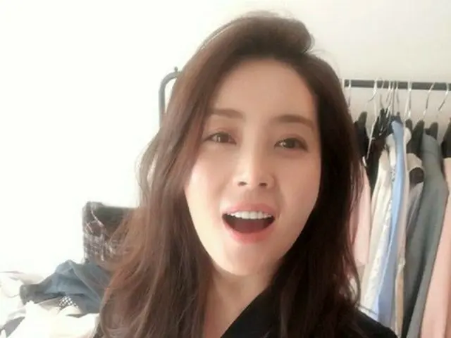 Actress Song Yun Ah, updated SNS. In his twenties also released surprisinglybeautiful selfie.