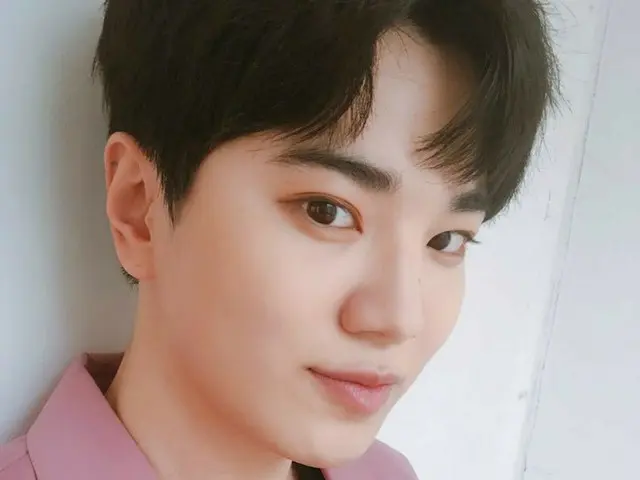 [T Official] Appears on ”Celebrity TV” live on V LIVE at INFINITE, PM 7: 30.