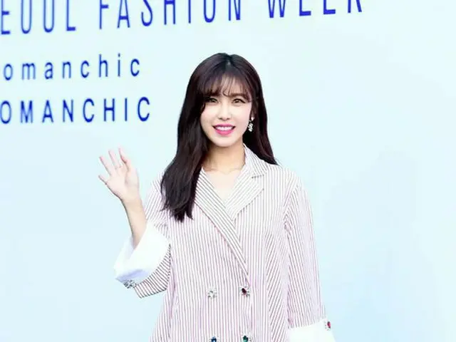 Hyosung (Secret), ”2017 F ​​/ W HERASeoul Fashion Week” attended the ROMANCHICfashion show.