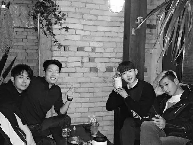 2AM Jo Kwon, updated SNS. ”Four people we gathered, I love you #2AM”