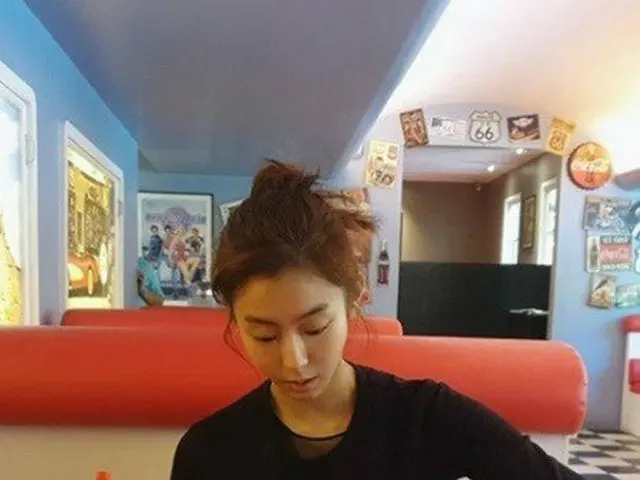 [Literal Translation] AFTERSCHOOL Uee unravels ”super intense photography”. ●Posted a photo on SNS y