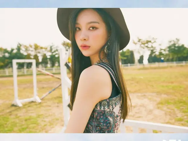 [D Official mnh] “Sister of CHUNG HA” BVNDIT 1st Mini Album [BE! ] OfficialPhoto 2 #YIYEON 2019.11.0