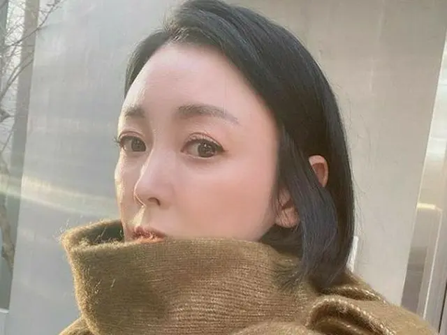 นักแสดงหญิงซางซางขอโทษที่ทำผิดเกี่ยวกับการคาดเข็มขัดนิรภัย .