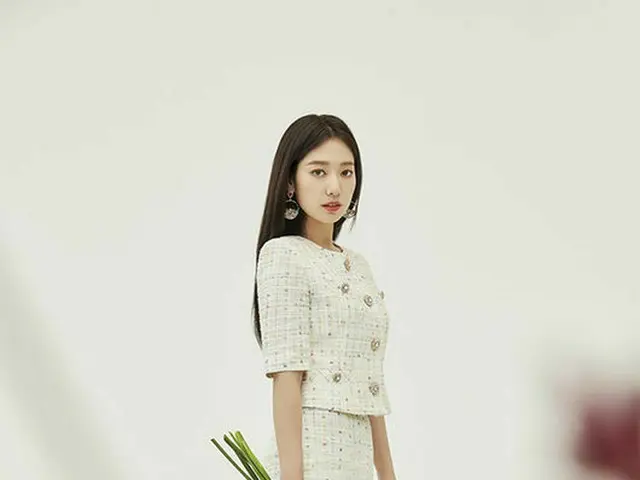 นักแสดงหญิง Park Shin Hye เปิดตัวภาพถ่าย ยี่ห้อ "MOJO.S.PHINE" นาทีพิเศษ