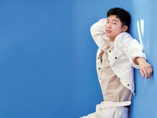 Lee Jeong Shin (CNBLUE) และคังมินฮีョクตีพิมพ์ภาพ "GRAZIA" ฉบับเดือนพฤษภาคม แสดงใน