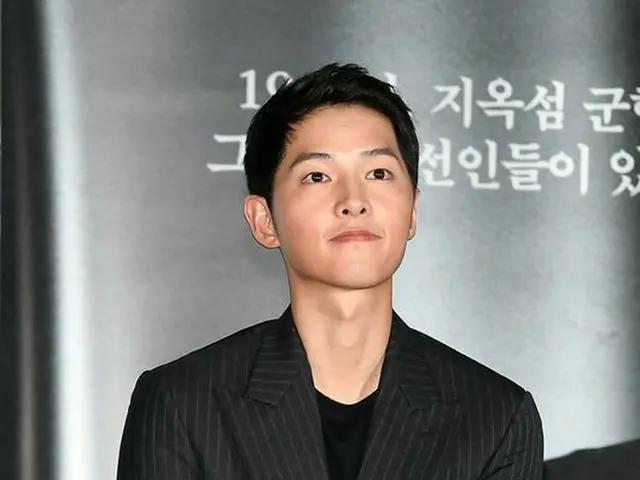 Actor Song Joong Ki attended the press distribution preview of the movie”Battleship Island”. Whether