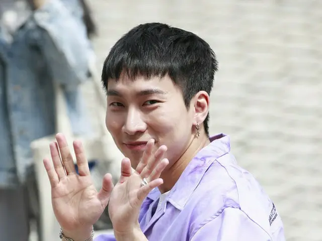 เข้าสู่ประสิทธิภาพของ KBS BTOB Enwang และ FM ที่ยอดเยี่ยม "Zheng Enji Gayo Plaza