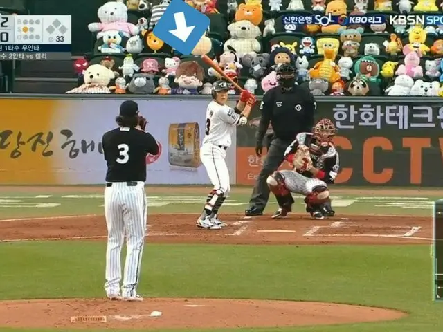 Kang Daniel จาก WANNA ONE ดูเกมเบสบอลอาชีพเกาหลีที่ไม่คาดคิด  ●ผู้ชมของ "อุตสาหก