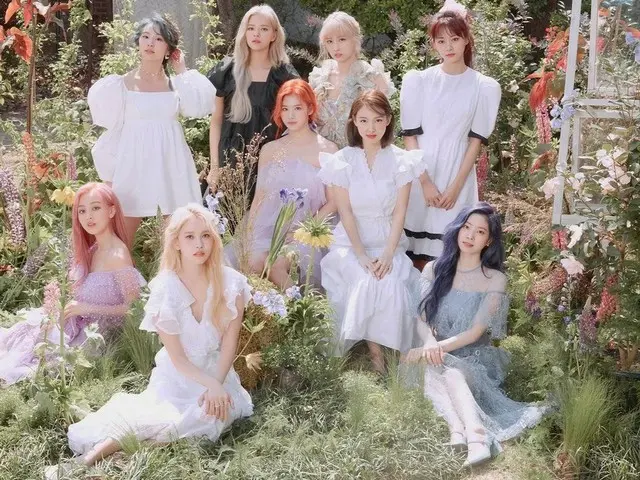 สองเพลงใหม่ "MORE & MORE" ได้รับการประกาศในวันนี้ ในเกาหลีใต้การจัดสรรจำนวนชิ้นส