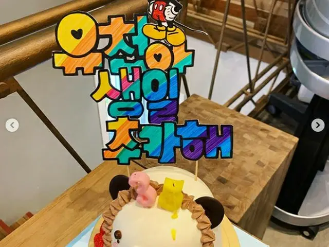 Park Yucheon (มิกกี้ JYJ) เปิดตัวภาพถ่ายวันเกิดครบรอบ 4 ปี ..