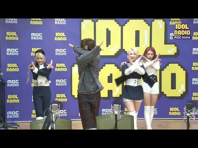 [Official mbk] [IDOL RADIO] การออกแบบท่าเต้น "Not by the moon" ของ Daldi & _3YE_