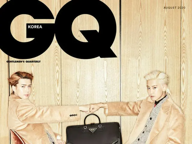 เซฮุนและชานยอลเปิดตัว "EXO" รูปภาพ "GQ KOREA" ฉบับเดือนสิงหาคม .
