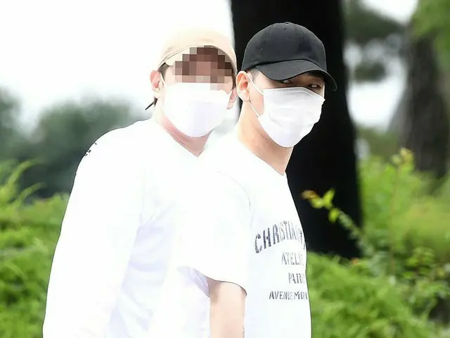 ZICO (Block B) เข้าร่วมศูนย์ฝึกอบรมการทหารของกองทัพ Nonsan ..