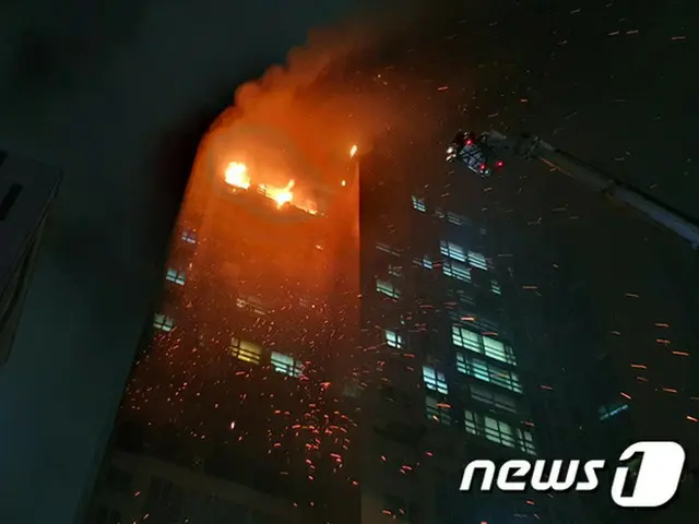 ไฟที่เกิดขึ้นในโนเอลซัน (จินซาน) ทางตะวันออกเฉียงใต้ของเกาหลีเมื่อคืนที่ผ่านมา .