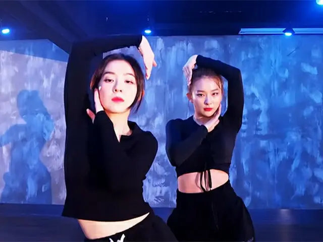 วิดีโอ "ซ้อมเต้น" ที่โพสต์ใน SM ค่อนข้างขัดแย้งกันเพราะการจัดแสงและการทำงานของกล