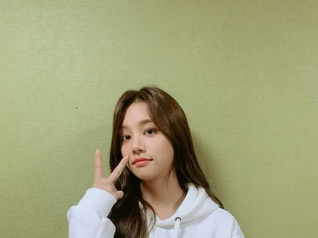 [T Official] LABOUM, [#Solbin] Latte, Beware the cold as the daily temperaturedifference is large #L