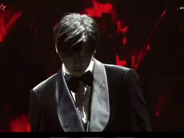 #คังแดเนียล (#KangDaniel) เวทีเมื่อคืนนี้เป็นประเด็นร้อนในเกาหลี .. ●ผ่าน MAX "A