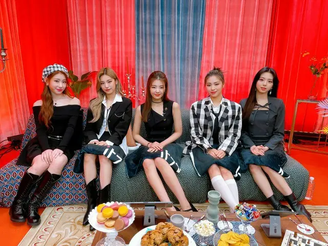 【 t 公式】 ITZY、 ITZY ไม่อาย (English Ver 