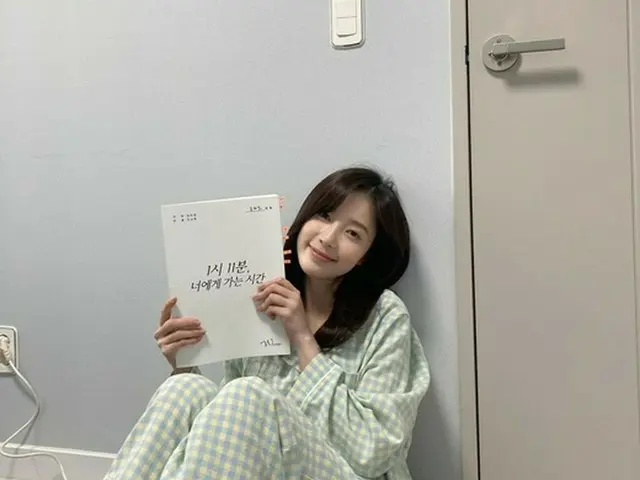 Cui Qing K (APRIL ชเวคยอง) เปิดตัวสถานะล่าสุดเป็นครั้งแรกในรอบ 1 เดือน ..