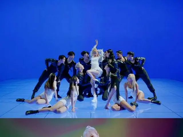 หลังจาก "BLACKPINK" ROSE และ "Kelly Clarkson Show" ของ NBC ในสหรัฐอเมริกาเขาปราก