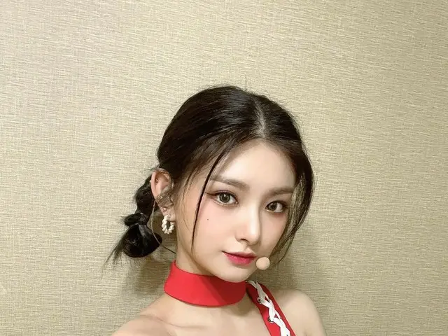 [Tofficial] EVERGLOW, [#ไอเรน] เวทีวันนี้ไหม้เหมือนสีชุดเราเลย ฮ่าฮ่าฮ่าฮ่าฮ่าฮ่