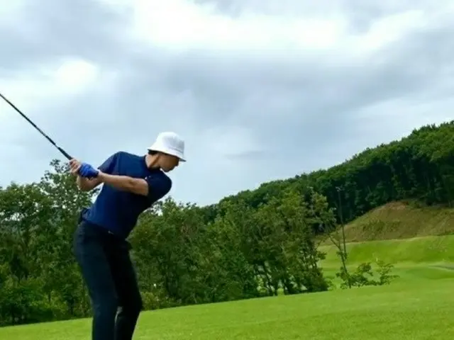 นักแสดงพัคซอจุนพูดถึงความเท่ในการเล่นกอล์ฟของเขา ..