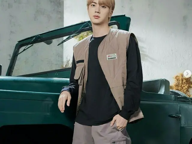 รูปภาพของ JIN 2021 FILA EXPLORE COLLECTION เปิดตัวแล้ว ..