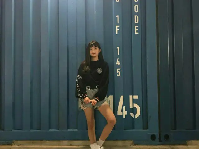 Idol School Song Ha Yeong, updated SNS. A group consisted of 9 Fromis members atthe end of the gradu