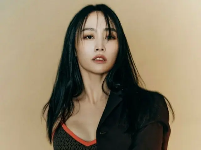 นิโคล (อดีตคาร์ล่า) ตีพิมพ์ภาพ บีเอ็นที ..