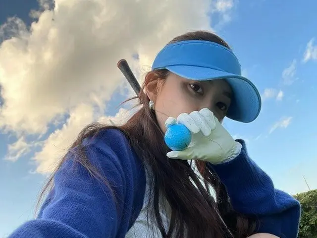 ฮโยมิน (T-ARA) โพสต์ภาพบนสนามกอล์ฟ แม้แต่ในสนามกอล์ฟ นี่จะเป็นรายงานภาพถ่าย ..