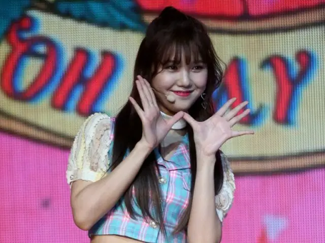 “OH MY GIRL” มีมี่ ฉีดวัคซีนครั้งที่ 3 เสร็จแล้ว แต่ติดเชื้อไวรัสโคโรน่าสายพันธุ