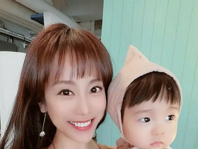 "บอกใบ้ถึงสามี" โช มินา (ชื่อเดิมคือ JEWERLY) แนะนำให้หย่าในบล็อกของเธอ .. ● เผย