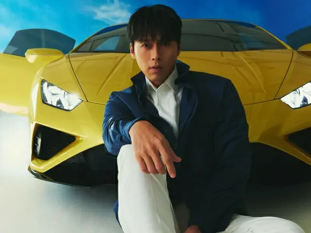 นักแสดงฮยอนบินปรากฏตัวในโฆษณารองเท้า SS22 ของแบรนด์หรูอิตาลี "Loro Piana" ..