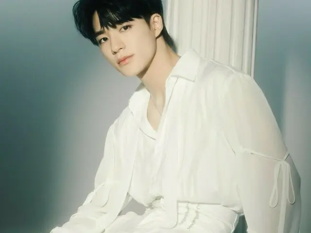 NCT Jeno opened a personal Instagram under the name ”leejen_o_423”. . .