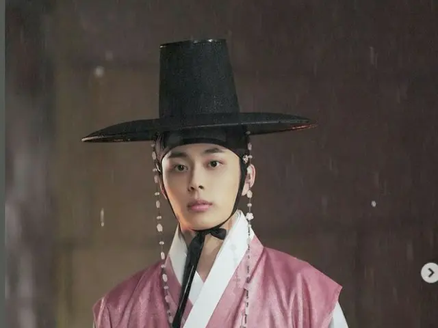 มีรายงานว่ารยูซอนโฮซึ่งรับบทเป็นนักธุรกิจแกซองในซีรีส์ทีวีเรื่อง "Shurp" จะปรากฏ