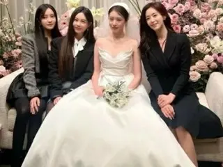 อึนจอง (T-ARA) ปล่อยภาพงานแต่งงานของจียอน และฮโยมินและเควร์เรย์ .