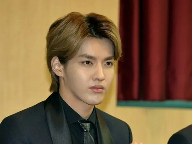 The difficult situation of former 'EXO' KRIS's management office staff has beenreported. ●The office