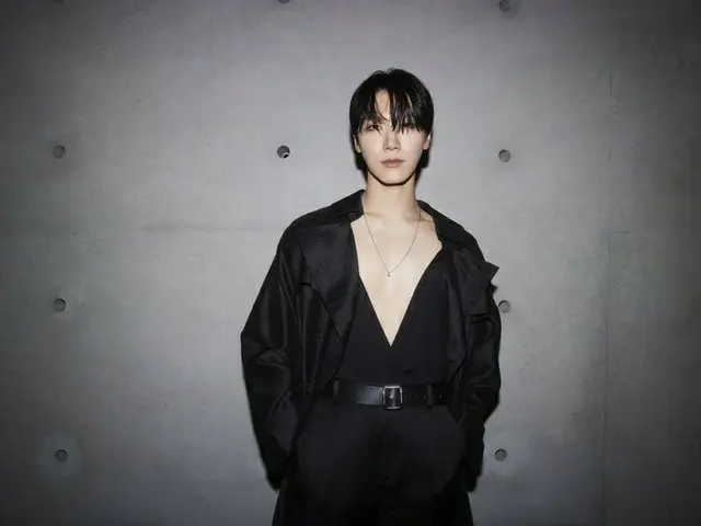 ”NCT” TEN attended Paris Fashion Week ”Saint Laurent Men's F/W 2023 Show”. Hewas the first Thai arti