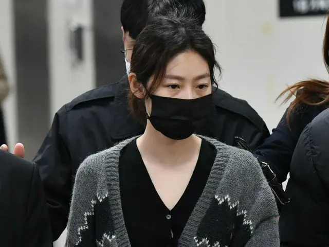 Actress Kim Sae Ron appeared in her first trial at the Seoul Central DistrictCourt. . .