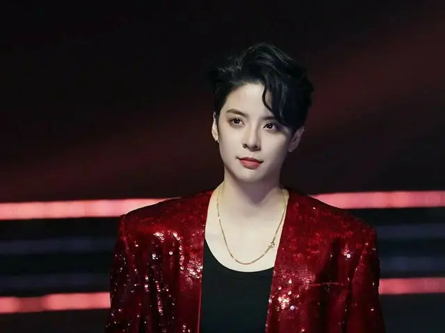 แอมเบอร์ (f(x)) กลายเป็นประเด็นร้อนเมื่อเธอสารภาพว่าเธอถูกอดีตคนรักของเธอเพ่งเล็