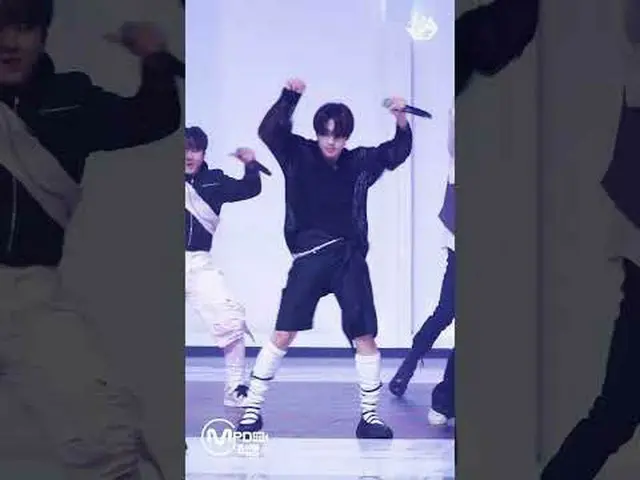รวมท่าเต้นของสมาชิก SKZ #MPD fancam เพิ่มเติมจาก #M2? :D เฟสบุ๊ค: ทวิตเตอร์: อิน