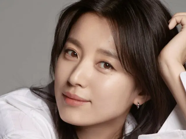 Actress Han Hyo Ju will reportedly co-star with actor Oguri Shun in the JapaneseNetflix series ”Roma
