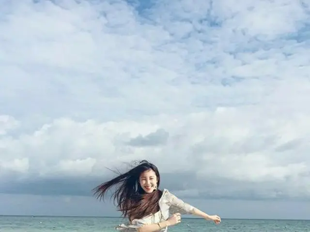 Secret former member Hyoson, SNS update. Enjoy the blue sea.