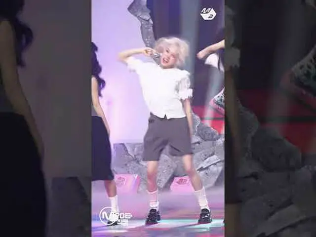 วิดีโอแฟนเพลง Baby Don't Cry 'F Girl' 30 วินาที #M2 มีเนื้อหาอะไรเพิ่มเติมอีกไหม