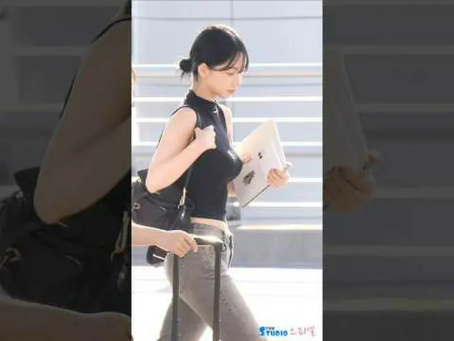 250822 aespa_ _ KARINA_ แฟนแคมขาออกสนามบิน โดย 스피넬 #เอเอสป้า_ _ #เอเอสป้า_ #คาริ